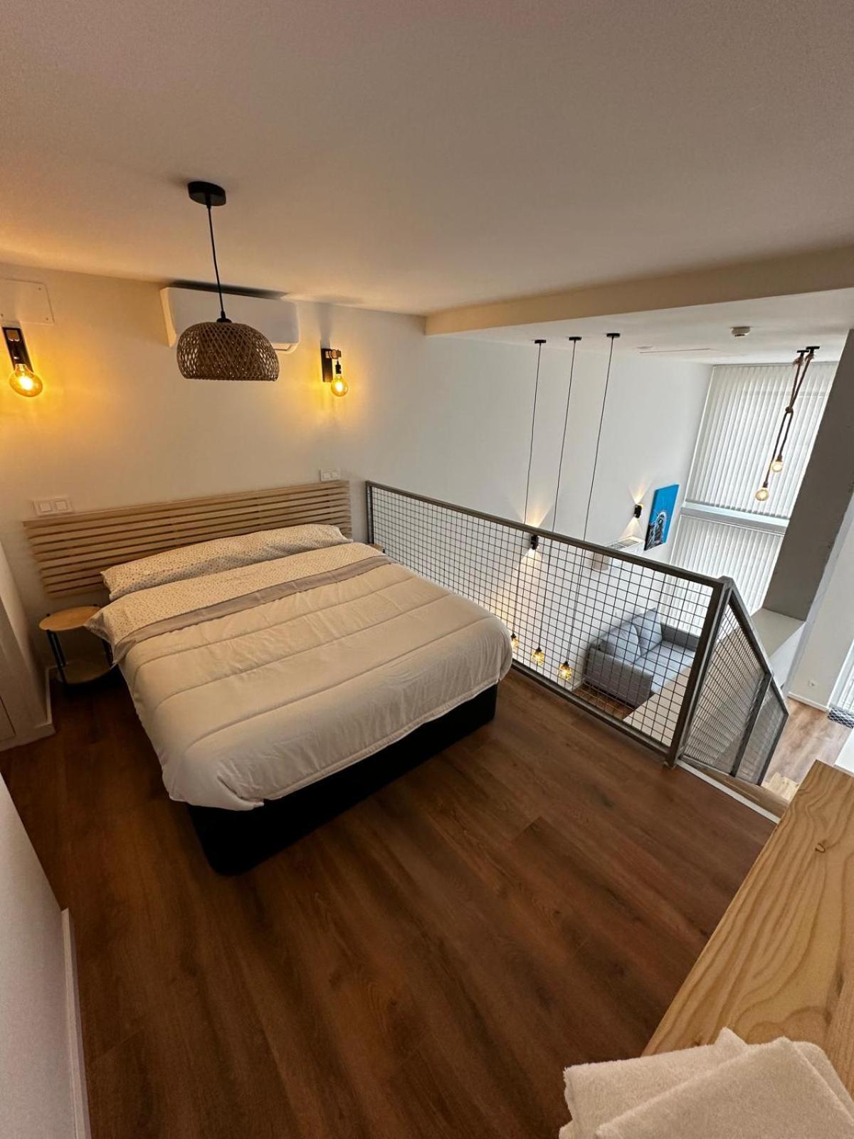 Appartamento Black Rock Loft Madrid Esterno foto