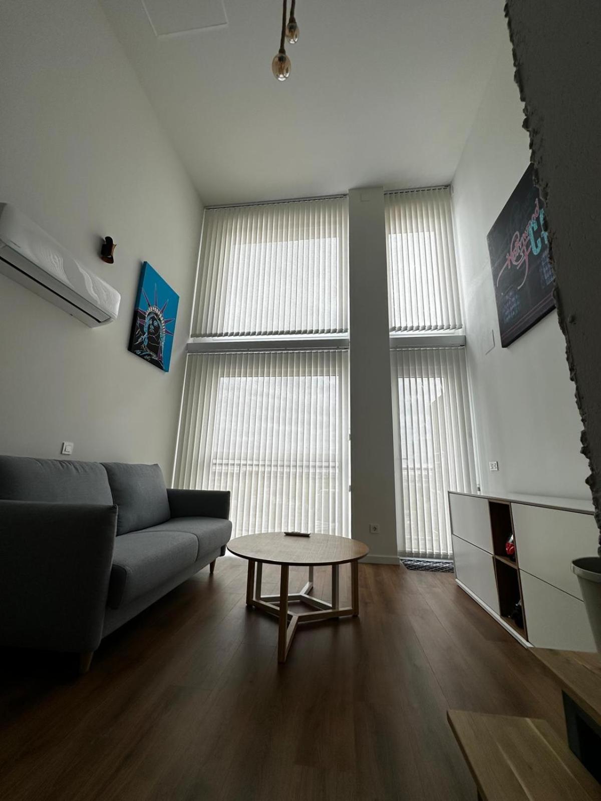 Appartamento Black Rock Loft Madrid Esterno foto